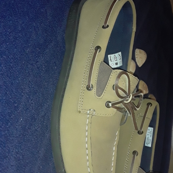 Sperry Shoes - Picture 2 of 5